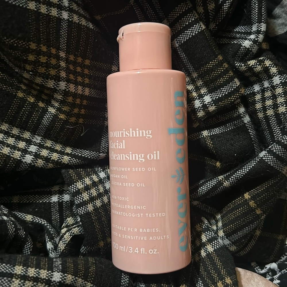 Ever Eden Nourishing Facial Cleansing Oil (NEW)